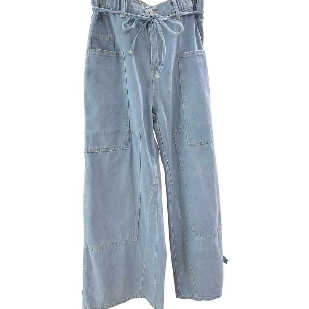 NEW Women's Baggy Leg Hobo Patch Wide Leg Jeans Blue Light Wash Denim Size L